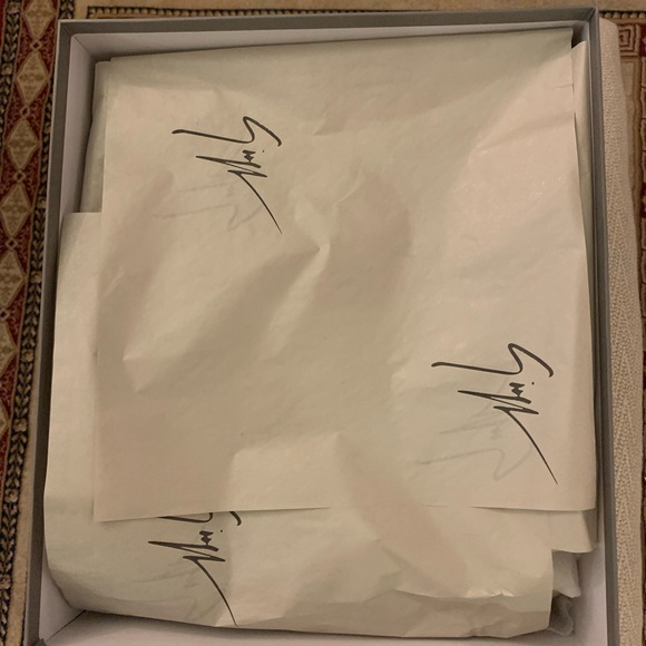 Giuseppe Zanotti (Authentic). Used Once Indoors. Includes: Original Box/Dust Bag - Picture 5 of 9